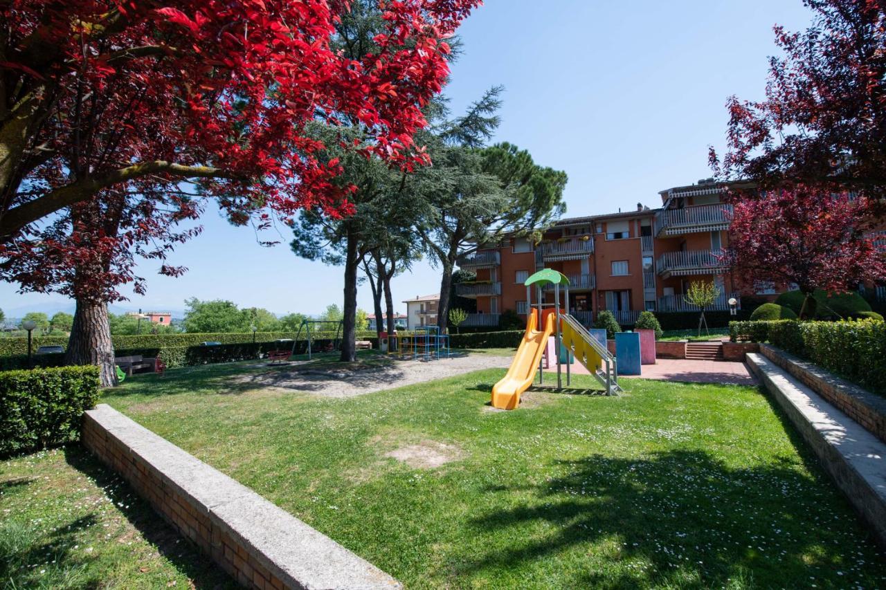 Appartamenti Francesco E Luisa 佩斯基耶拉德加达 外观 照片